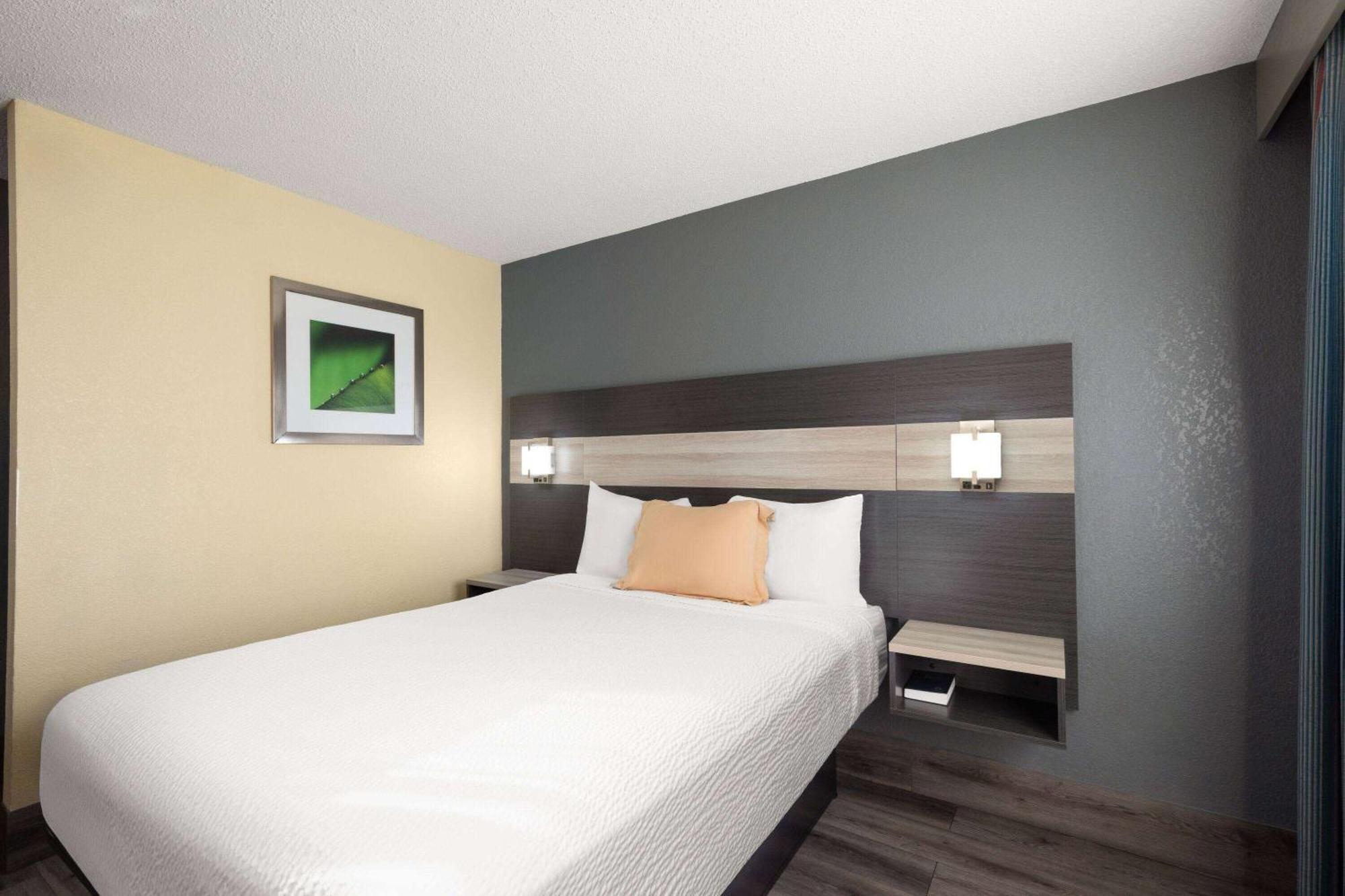 Travelodge By Wyndham Perry National Fairgrounds Area I-75 Exterior foto